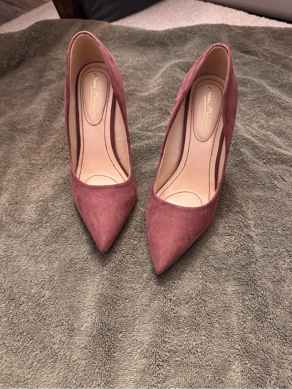 Anne Michelle Dusty Rose Pointed-Toe Suede Pumps